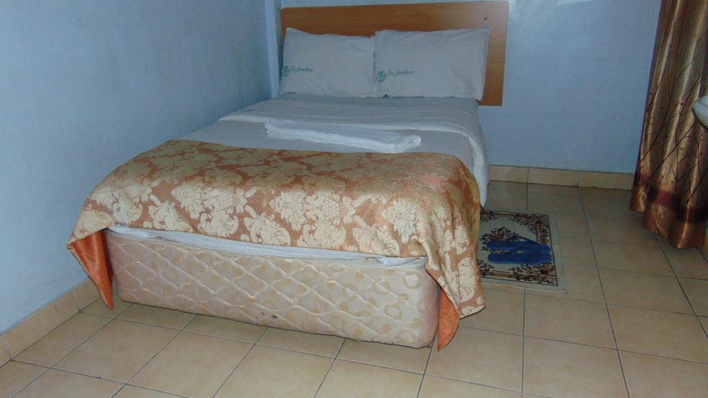 La Jardine Bed & Breakfast Nairobi Eksteriør bilde